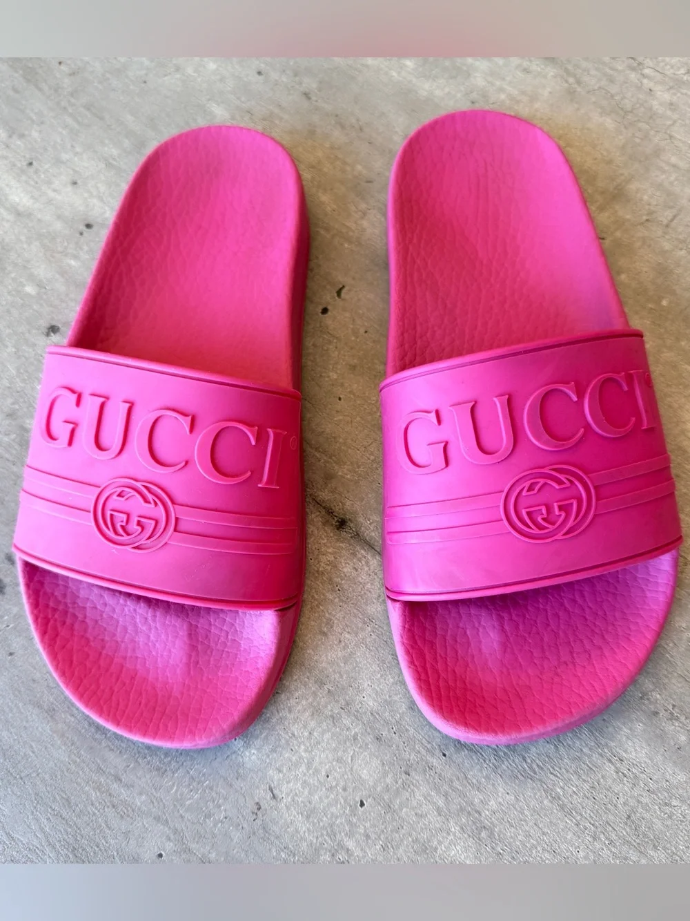 Gucci Hot Pink Rubber Logo Slide Sandals EU 35